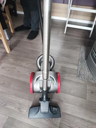 Aspiradora Cecotec Ciclónica Roja