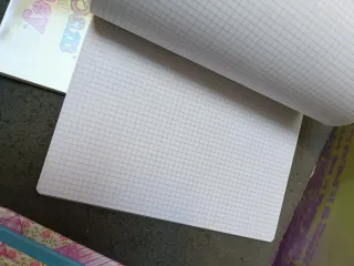 Set 6 Quaderni A5 Sad Sam & Honey + 2 Matite