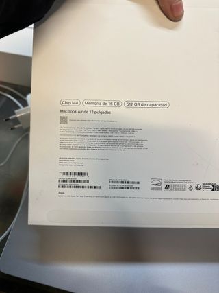 Macbook Air 13” 2025 Plata