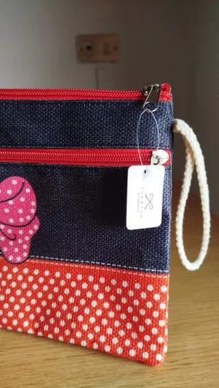 Beauty case con fiocco a pois