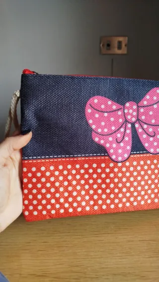Beauty case con fiocco a pois