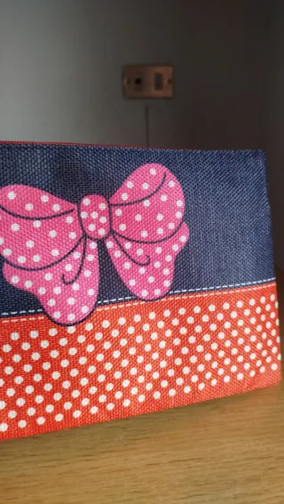 Beauty case con fiocco a pois