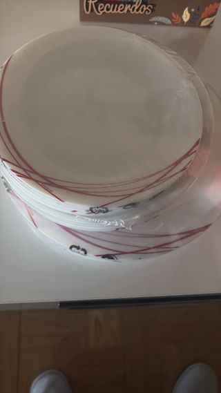 Vajilla 18 piezas nueva Arcopal