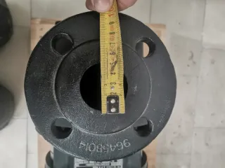 Bomba Grundfos Negra