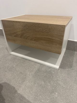 Mesita de noche moderna