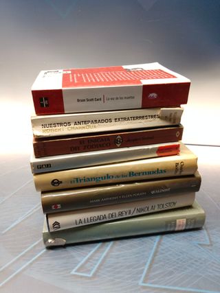 8 novelas sci fi, ciencia ficción diferentes autores