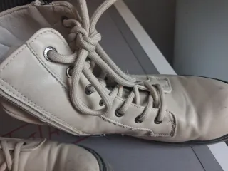 Botas invierno Xti beige talla 36