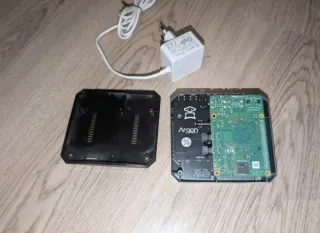 Raspberry Pi 4B 4GB + Argon One