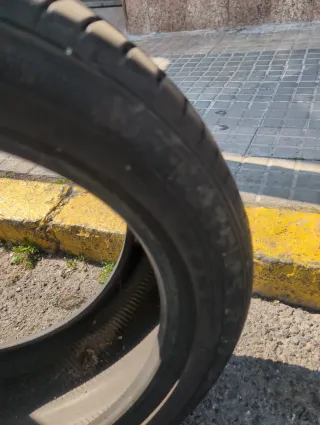 Neumático Semperit 235/45 R17