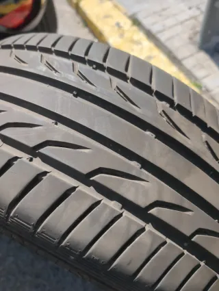 Neumático Semperit 235/45 R17