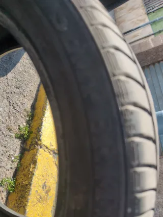 Neumático Semperit 235/45 R17