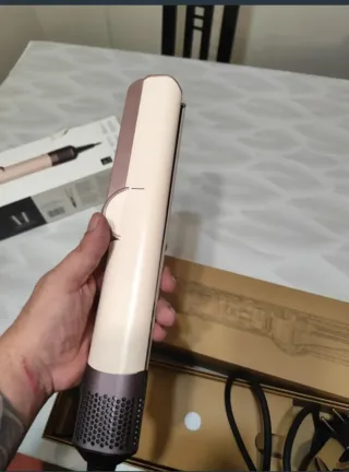 Piastra per capelli Dyson Airstrait