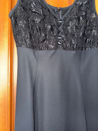 Vestido negro corto encaje