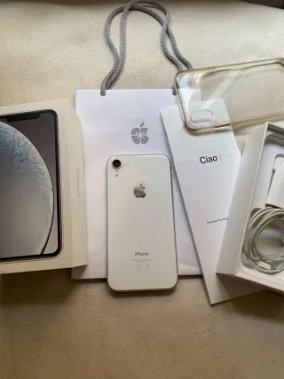 Negociable!! iPhone XR blanco nuevo