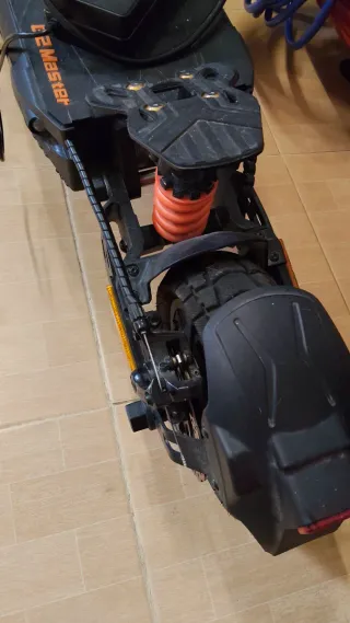 Patinete eléctrico KuKirin G2 Master – Potente