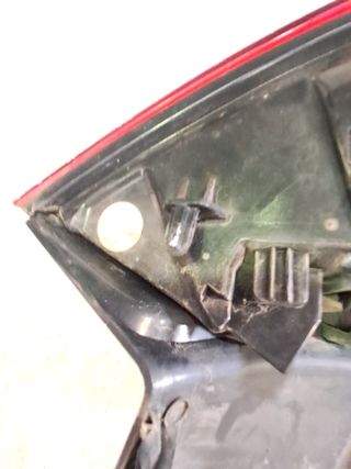 PILOTO TRASERO DERECHO PEUGEOT 308 779915