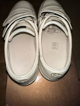 Zapatillas Gucci Blancas Velcro y Nauticos