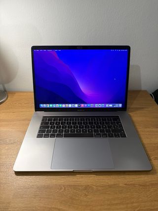 MacBook Pro 15” 2016 i7 Plata