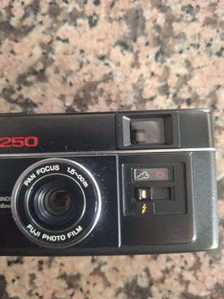 Máquina Fotográfica Fujica Pocket 250