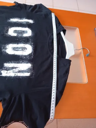 Camiseta Negra Estampada ICON