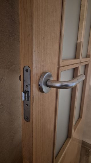 Puerta madera y cristal