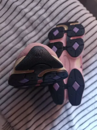 Zapatillas New Balance 9060 Rosa Púrpura