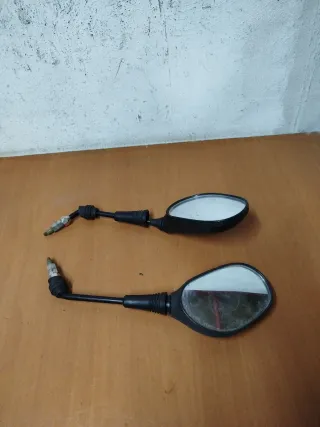 Espejos Piaggio Carnaby 2007