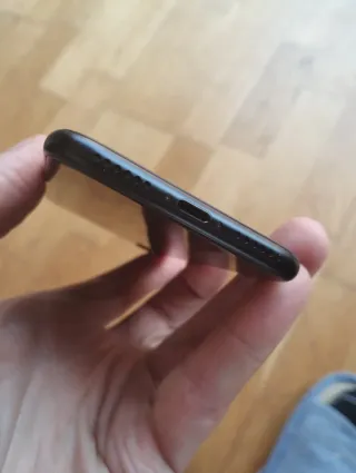 iPhone SE 2022 Blu marino