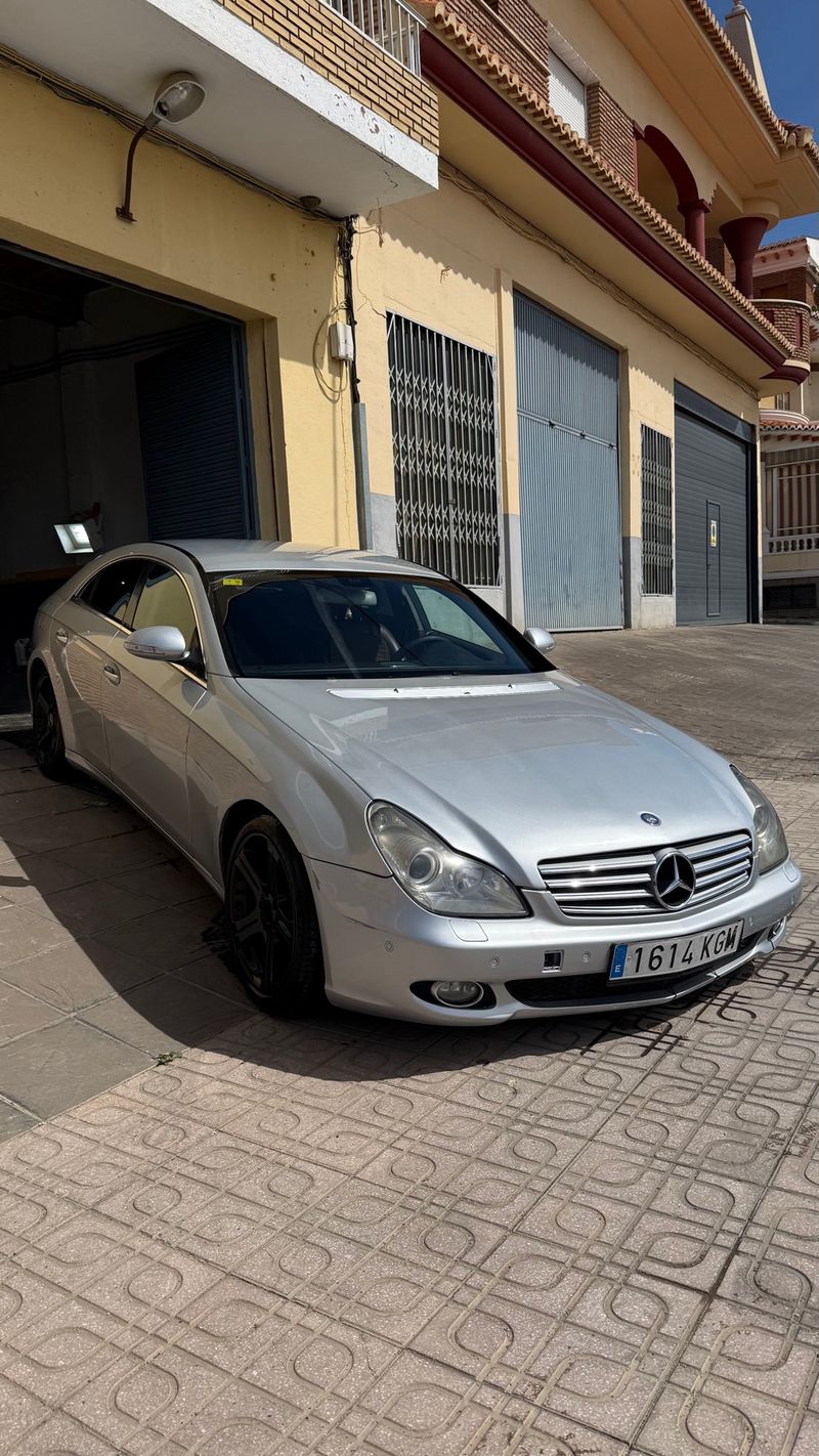 Mercedes-Benz Clase CLS 2006 - foto 1