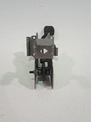 PEDAL FRENO RENAULT EXPRES 589034