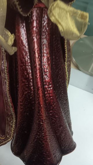 Cruz de Cristo con figura y figura de cristo y mar