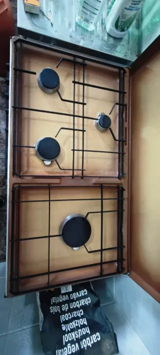 Cocina de gas butano con horno