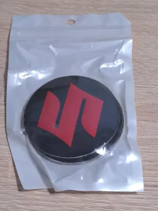 Emblemas Suzuki (4 unidades)