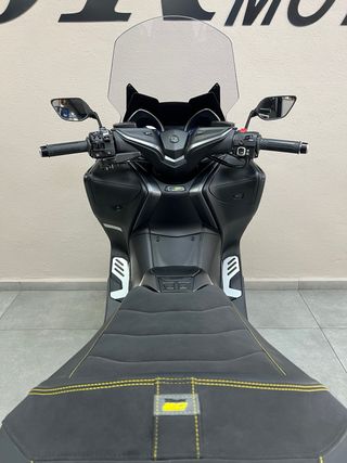 Yamaha TMAX 560 20 Aniversario