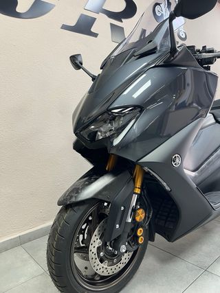 Yamaha TMAX 560 20 Aniversario