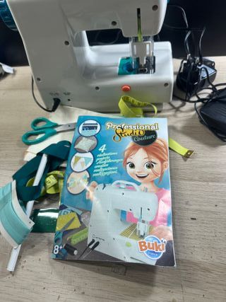 Buki 5410  máquina de coser