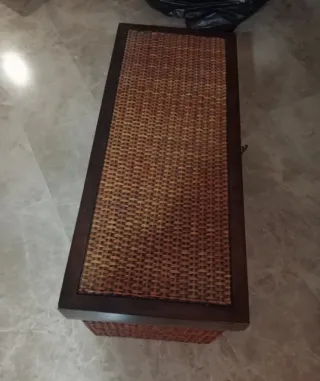 Baúl mimbre y madera