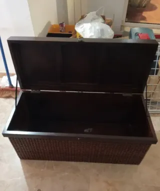 Baúl mimbre y madera