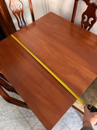 Juego de 4 sillas de comedor clásicas