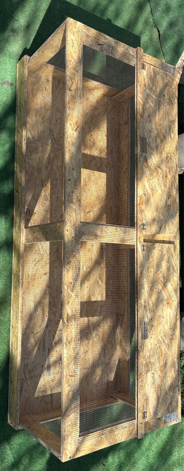 Jaula grande madera y metal