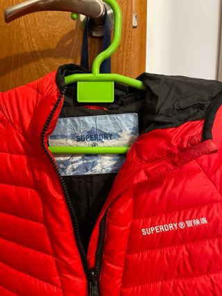 Chaqueta Superdry Roja
