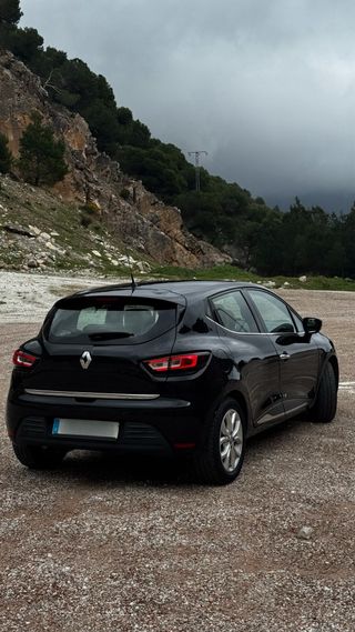 Renault Clio 2017 1.2L Turbo Black
