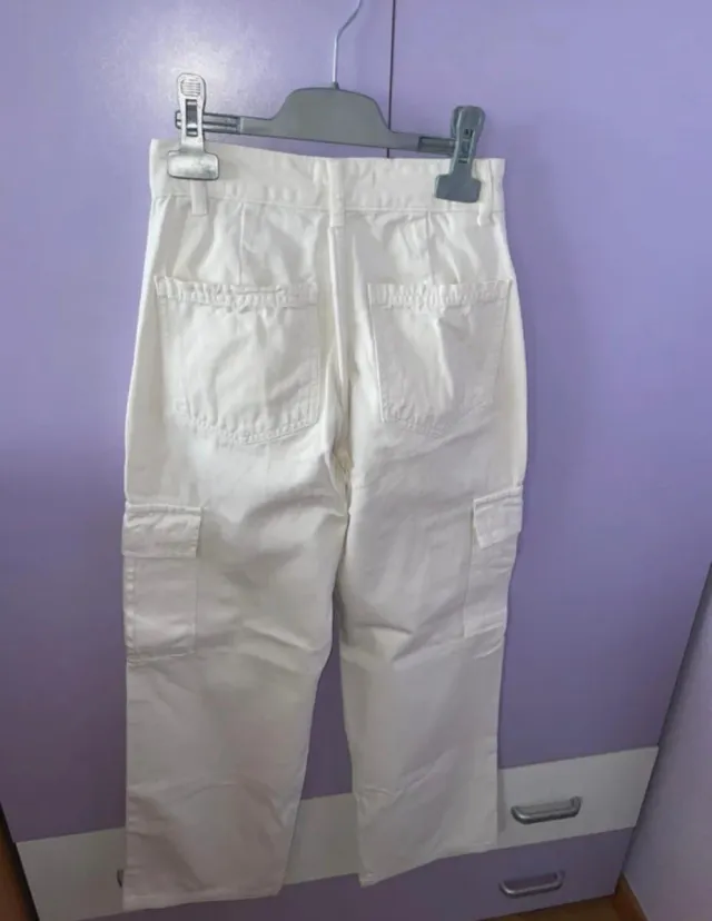 Pantalón cargo blanco mujer