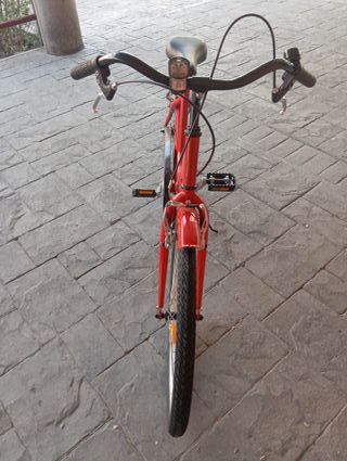 Bicicleta Roja Urbana