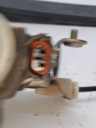 ELEVALUNAS DELANTERO IZQUIERDO SSANGYONG REXTON 683081
