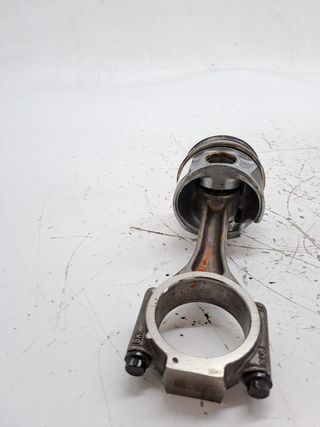 PISTON AUDI Q5 (8R) 714179