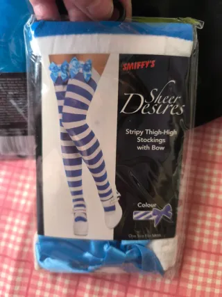 Peluca azul  y medias rayas Fantasía.Regalo mayas.