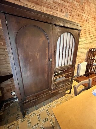 Armario antiguo madera maciza para restaurar