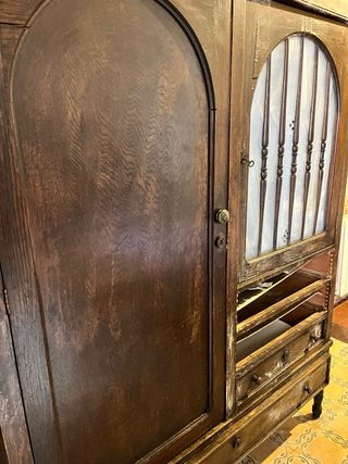 Armario antiguo madera maciza para restaurar