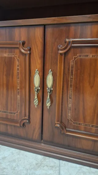 Mueble TV antiguo madera en buen estado